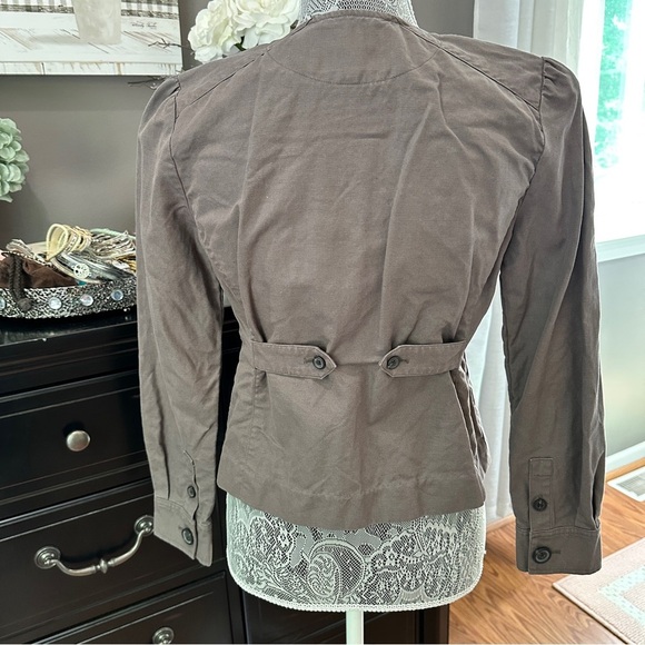 Banana Republic Pleated Button Utility Jacket | Size 2 - Picture 10 of 15
